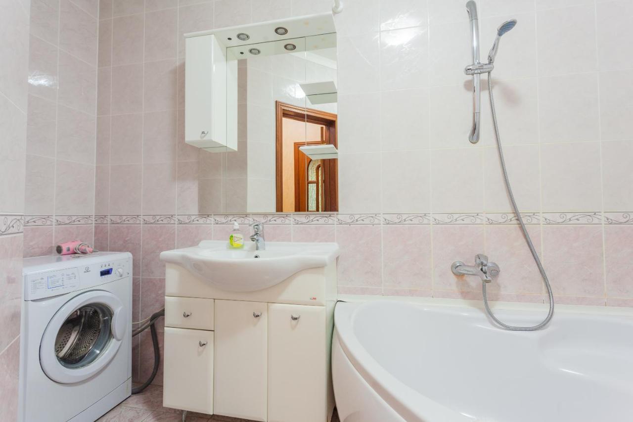 Apartment In Complex Korona On Knyazhyi Zaton 21 Kiev Exterior foto